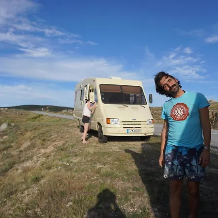 Big With A Large Bed * São João da Madeira