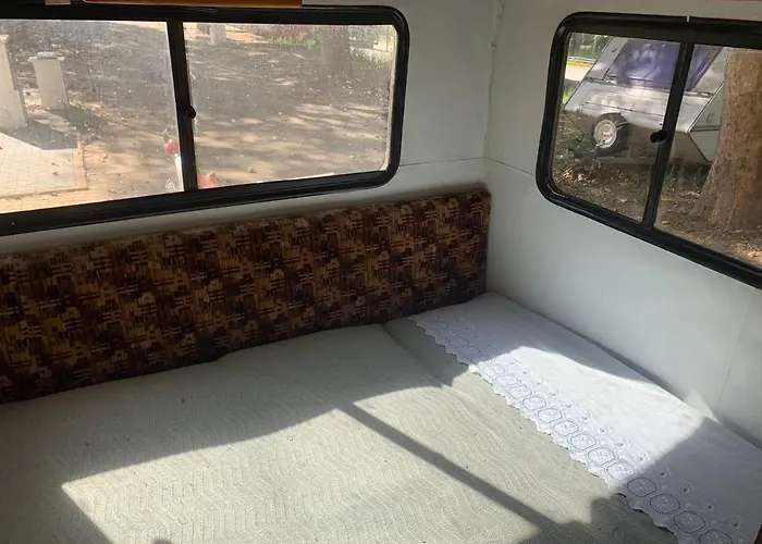 Campingplatz Big With A Large Bed São João da Madeira